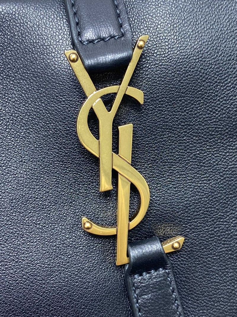 Y51 hobo bags